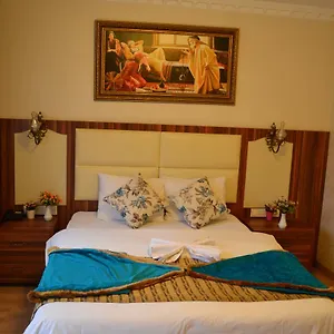 Hotel Peradise, Istanboel